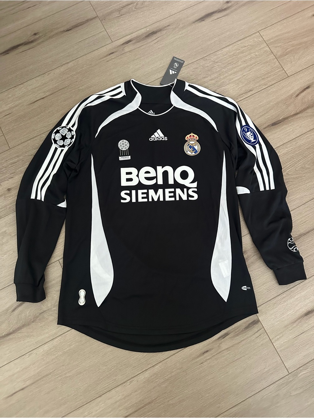 Real Madrid Beckham 2006/07 Black Long Sleeve Jersey Men - Picture 2 of 6